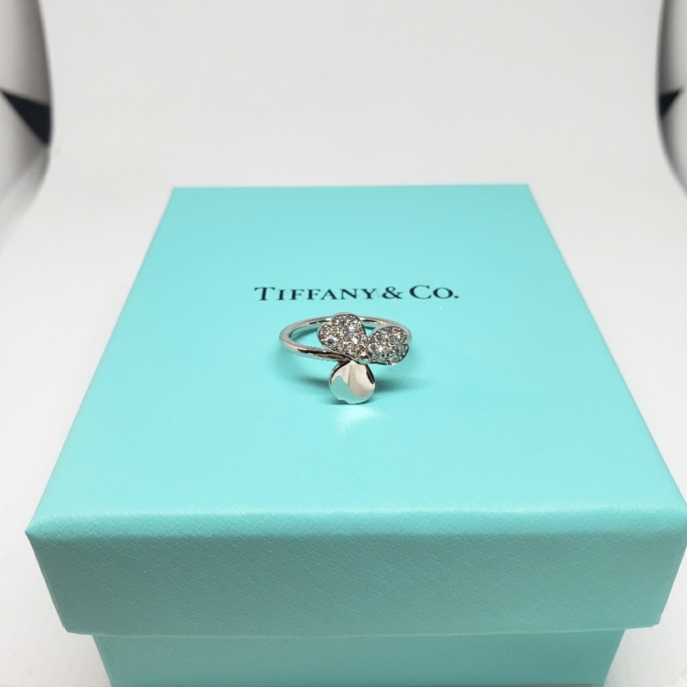 Tiffany & Co., Mini Paper Flowers Ring